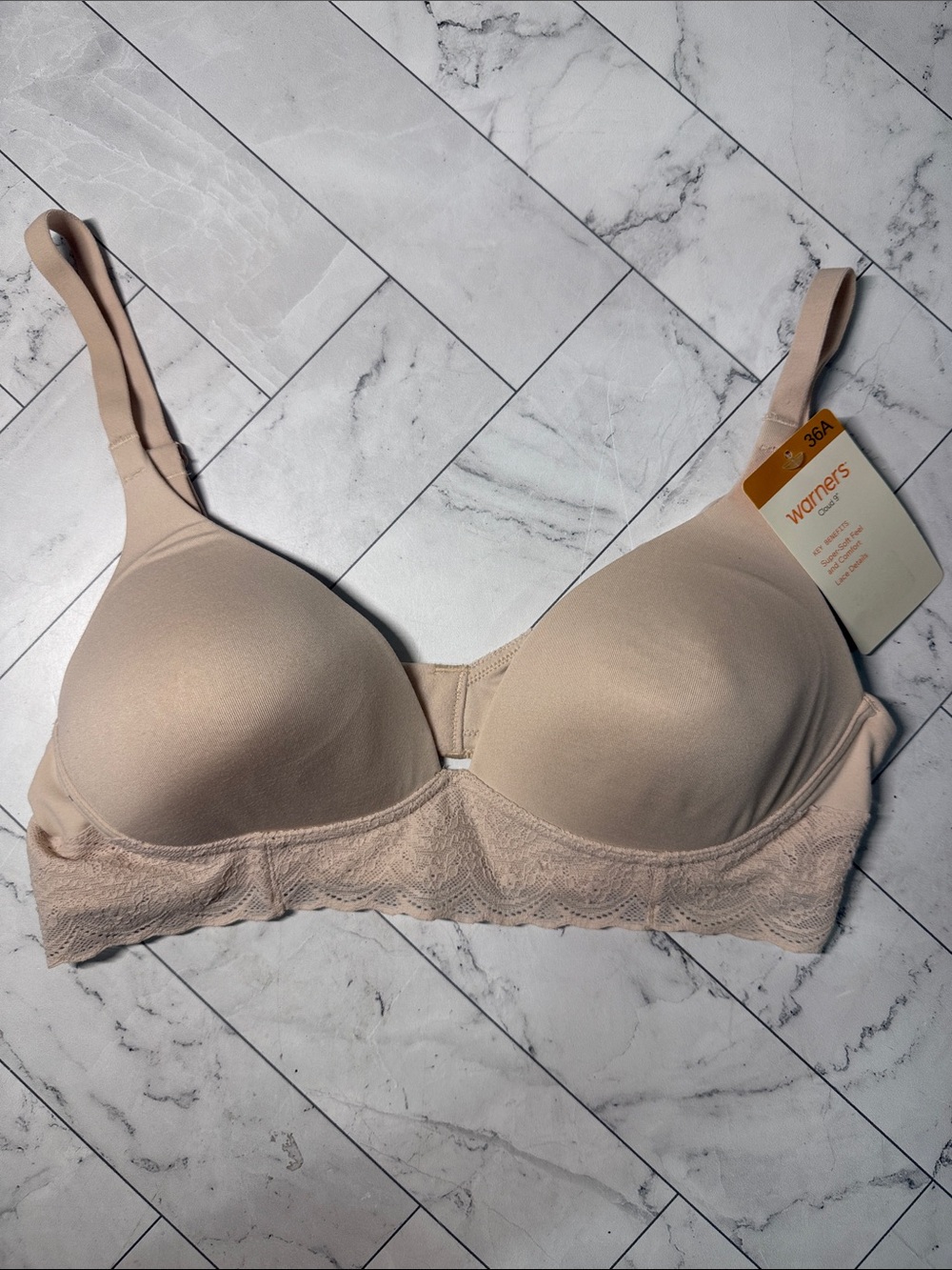 NWT Warner's Cloud 9 Wire-free Triangle Lace Bra Beige 36A